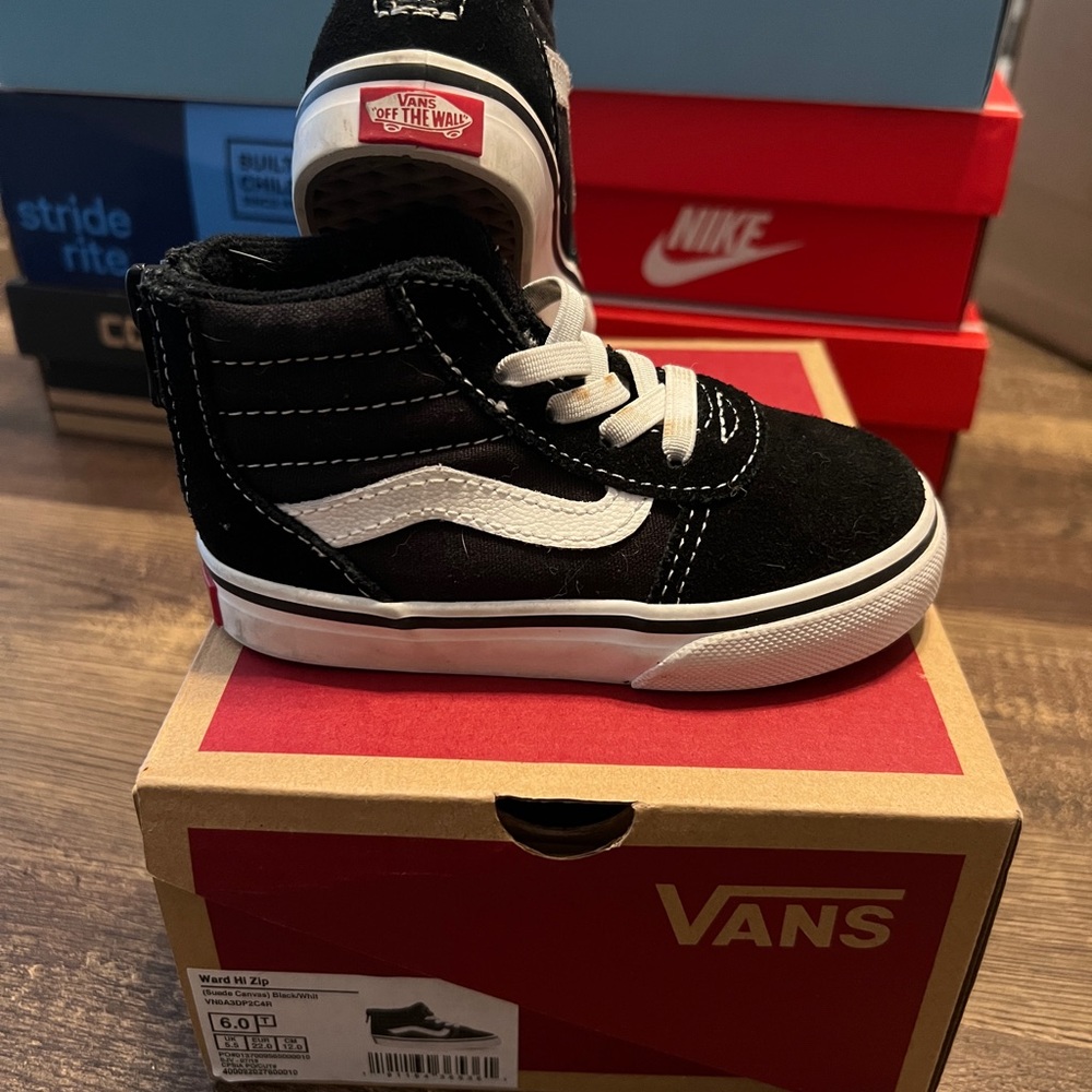 Vans Ward Hi Zip toddler boys 6